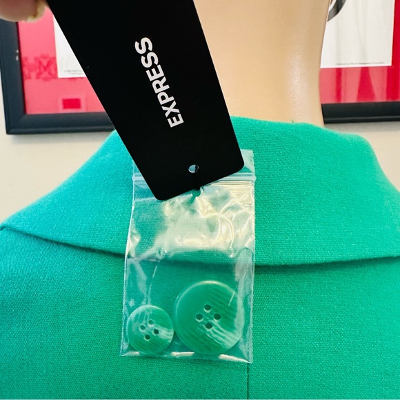 Express Vibrant Green Women's Blazer - Picture 5 of 13